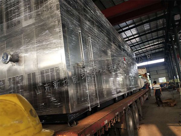 新疆客戶400立方油氣回收設(shè)備發(fā)貨現(xiàn)場(chǎng)